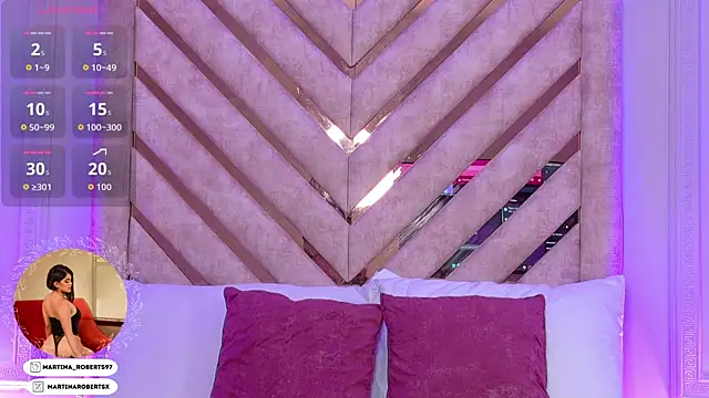 Martina-Roberts- online show from April 2026 04:47:01 AM