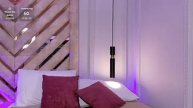 Martina-Roberts- online show from February 2026 05:47:01 AM