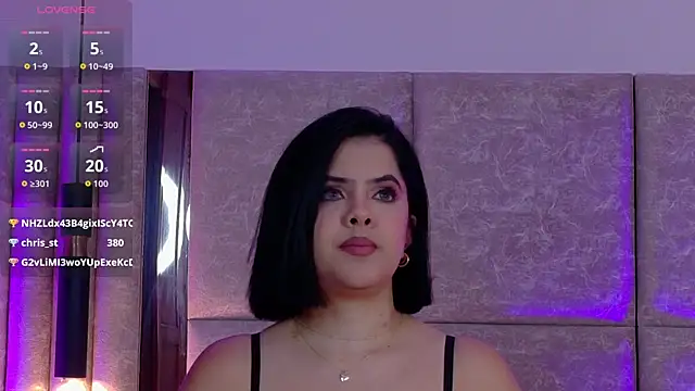 Martina-Roberts- online show from October 2025 03:51:02 AM