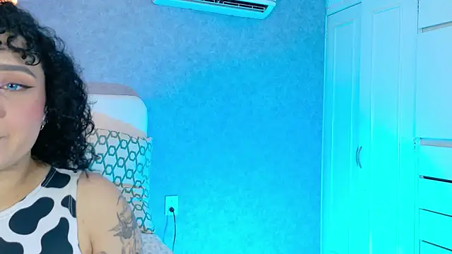 Tracielowe w online show from October 2025 03:30:02 AM