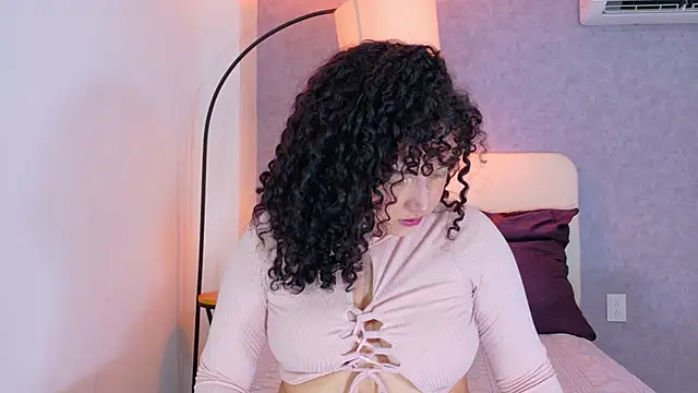 Snapshot of Tracielowe_w chatting on March 2026 03:58:02 AM Tracielowe w online show from March 2026 03:58:02 AM