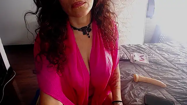 Snapshot of fenix_colette chatting on January 2026 06:33:01 PM fenix colette online show from January 2026 06:33:01 PM