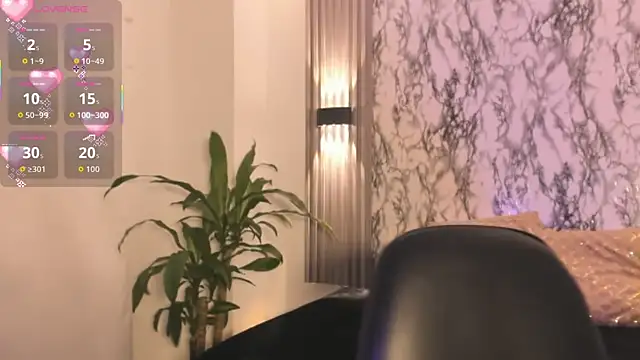 ChloeeMason online show from December 2025 11:00:02 AM