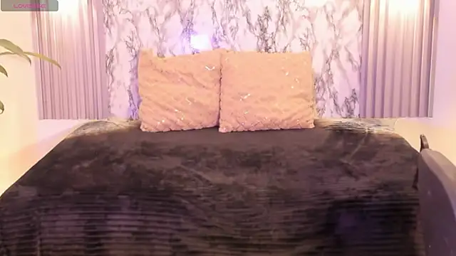 ChloeeMason online show from November 2025 11:05:01 AM