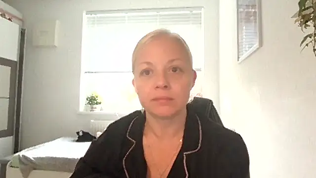 Linsy Kim online show from October 2025 07:27:01 AM