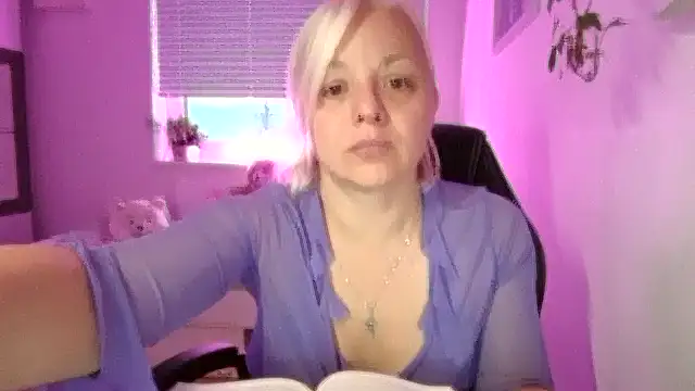 Linsy Kim online show from November 2025 06:36:01 AM