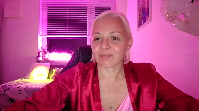 Linsy Kim online show from September 2025 06:11:01 PM