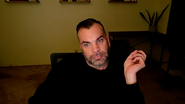 Snapshot of Ty_lerDavid chatting on November 2025 07:01:02 AM Ty lerDavid online show from November 2025 07:01:02 AM