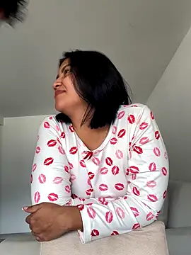 Lustunionn online show from September 2025 02:44:01 PM