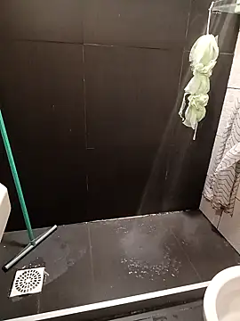 Snapshot of andersonuy25 chatting on October 2025 01:54:02 PM andersonuy25 online show from October 2025 01:54:02 PM