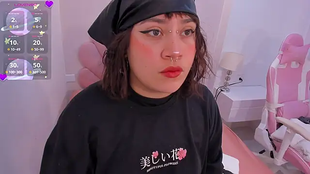 mia yeager online show from October 2025 03:52:01 AM