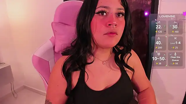 mia yeager online show from November 2025 02:29:01 AM