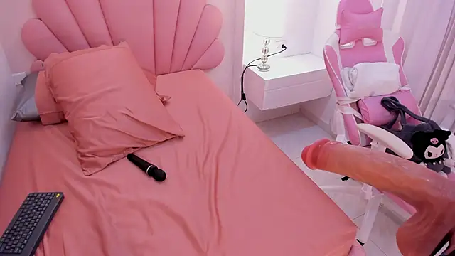 mia yeager online show from September 2025 09:24:02 AM