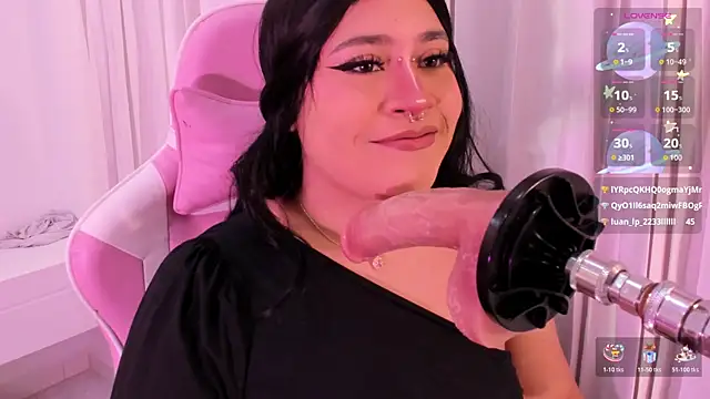 mia yeager online show from October 2025 03:49:02 AM