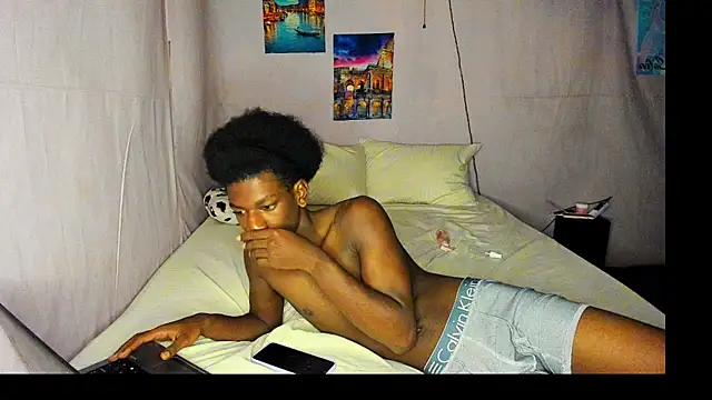 Snapshot of SpicyLolaX_NightDrip chatting on September 2025 04:41:01 AM SpicyLolaX NightDrip online show from September 2025 04:41:01 AM