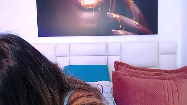 NicoletBlossom online show from April 2026 08:13:01 PM