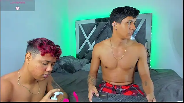 Robertmiller21 online show from April 2026 11:52:01 PM