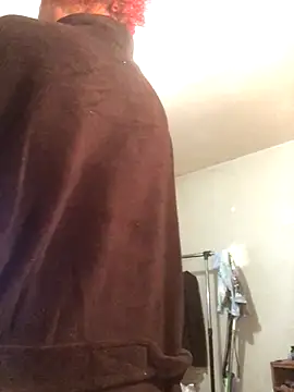 Snapshot of Tishrella6 chatting on December 2025 04:07:01 AM Tishrella6 online show from December 2025 04:07:01 AM