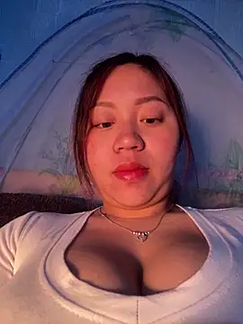 maianhcute online show from February 2026 11:56:02 PM