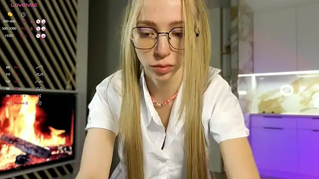 BritaKiss online show from September 2025 02:12:01 AM