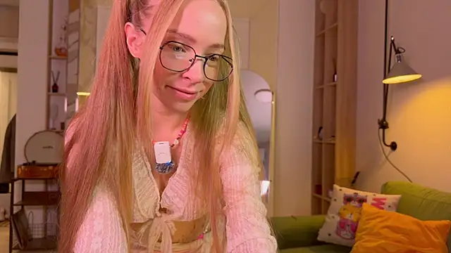 BritaKiss online show from March 2026 02:49:02 AM