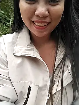 venu00 online show from November 2025 03:05:02 AM