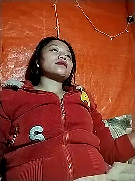 venu00 online show from November 2025 01:49:01 AM