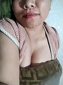venu00 online show from April 2026 08:57:02 PM