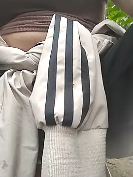 venu00 online show from November 2025 04:27:02 AM