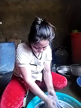 venu00 online show from February 2026 03:35:02 AM