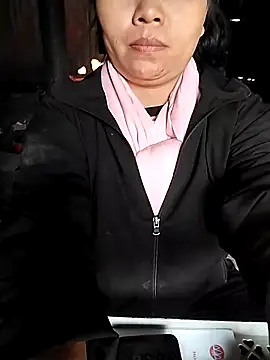 venu00 online show from December 2025 02:56:01 AM