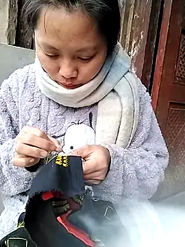 venu00 online show from March 2026 03:22:02 AM