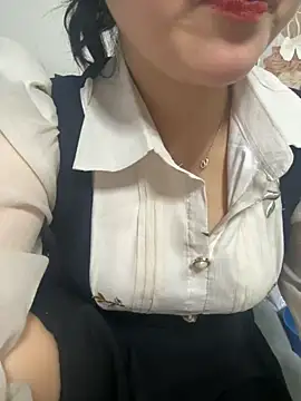 Snapshot of kem_2000 chatting on November 2025 02:33:02 PM kem 2000 online show from November 2025 02:33:02 PM