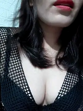 Singlemom69x online show from May 2026 01:36:02 PM