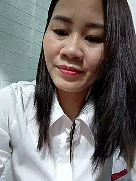 Singlemom69x online show from November 2025 02:11:01 PM