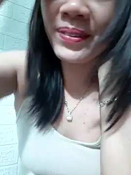 Singlemom69x online show from November 2025 02:43:02 PM