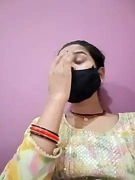 Radhika Lovely online show from May 2026 04:13:01 PM