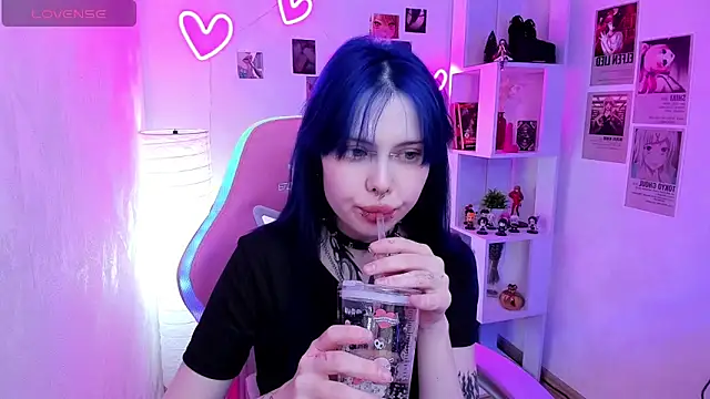 Morana Batt online show from December 2025 02:11:02 AM