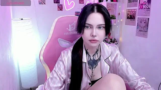 Morana Batt online show from April 2026 02:18:01 AM