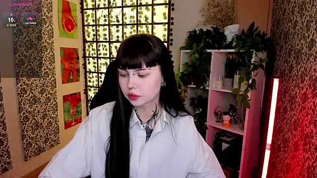 Morana Batt online show from September 2025 01:52:02 AM