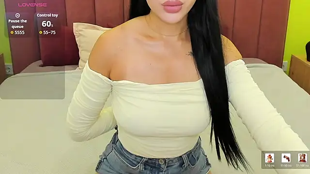 Snapshot of Jennifer_Munoz chatting on July 2026 01:34:01 AM Jennifer Munoz online show from July 2026 01:34:01 AM