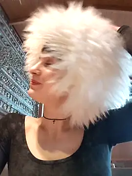 Adeline Perle online show from October 2025 07:21:01 AM