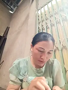 Snapshot of YAYAA-502 chatting on September 2025 07:48:01 AM YAYAA-502 online show from September 2025 07:48:01 AM