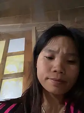 Snapshot of Ngoc-bbi chatting on November 2025 02:28:02 PM Ngoc-bbi online show from November 2025 02:28:02 PM