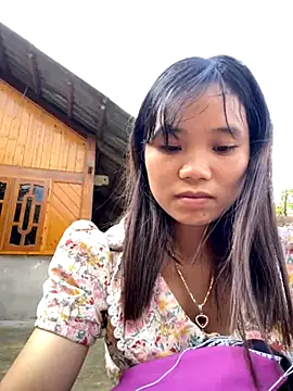 Snapshot of Ngoc-bbi chatting on November 2025 02:37:02 AM Ngoc-bbi online show from November 2025 02:37:02 AM