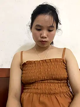 Ngoc-bbi online show from October 2025 11:33:02 AM