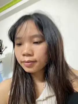 Snapshot of Ngoc-bbi chatting on November 2025 05:46:01 AM Ngoc-bbi online show from November 2025 05:46:01 AM