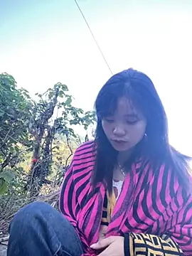 Snapshot of Ngoc-bbi chatting on November 2025 01:28:02 AM Ngoc-bbi online show from November 2025 01:28:02 AM