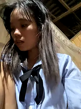 Snapshot of Ngoc-bbi chatting on October 2025 05:39:01 AM Ngoc-bbi online show from October 2025 05:39:01 AM