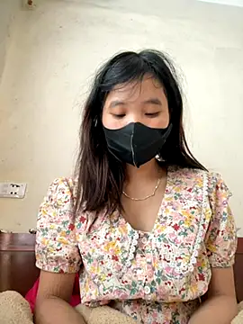 Snapshot of Ngoc-bbi chatting on November 2025 04:38:01 AM Ngoc-bbi online show from November 2025 04:38:01 AM